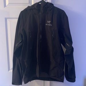 Arc’teryx Beta LT Hybrid Jacket